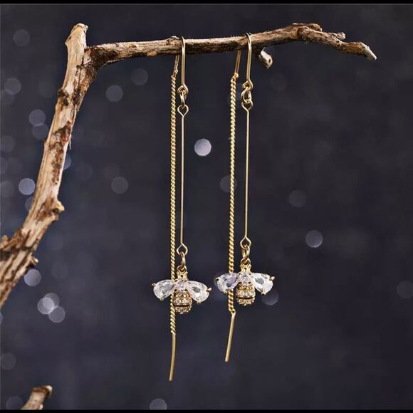 Bee Tassel Earrings Godl Plated - Picture 2 of 5